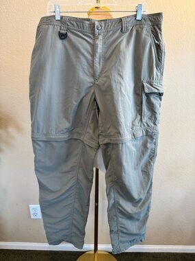 Columbia GRT Women’s XL Convertible Cargo Pants/Shorts Green Omni-Dry Hiking